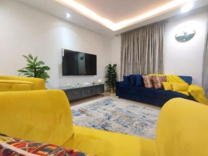 Luxurious Appartment in GOLDCREST DHA Lahore - image 22