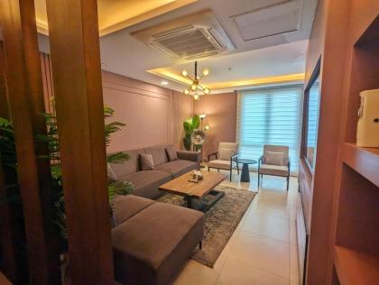 Goldcrest Mall Three-bed Luxury Suite - image 27